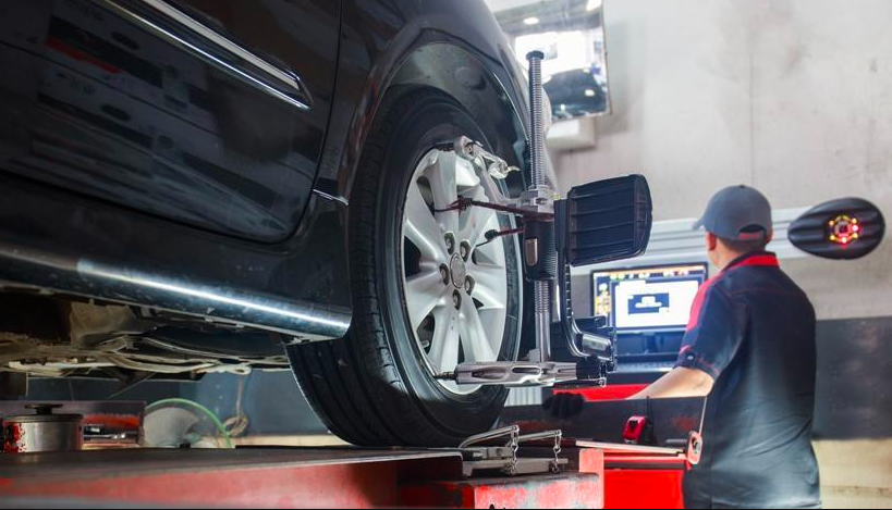 Kaasaegne sillastendi seade P&auml;rnus Tirespotis auto rataste kokkujooksu reguleerimiseks.